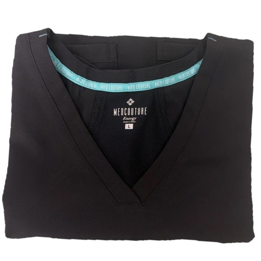 Med Couture Energy Women's Black Racerback V-Neck Shirttail Scrub Top Size L New